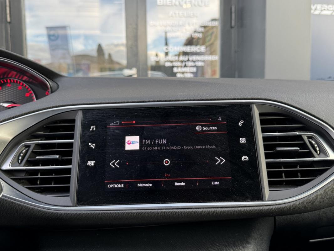 Peugeot 308 - Photo 14