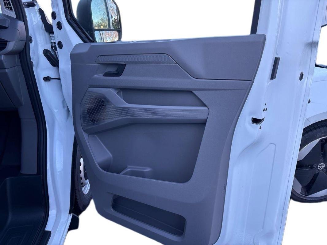 Volkswagen Transporter - Photo 16