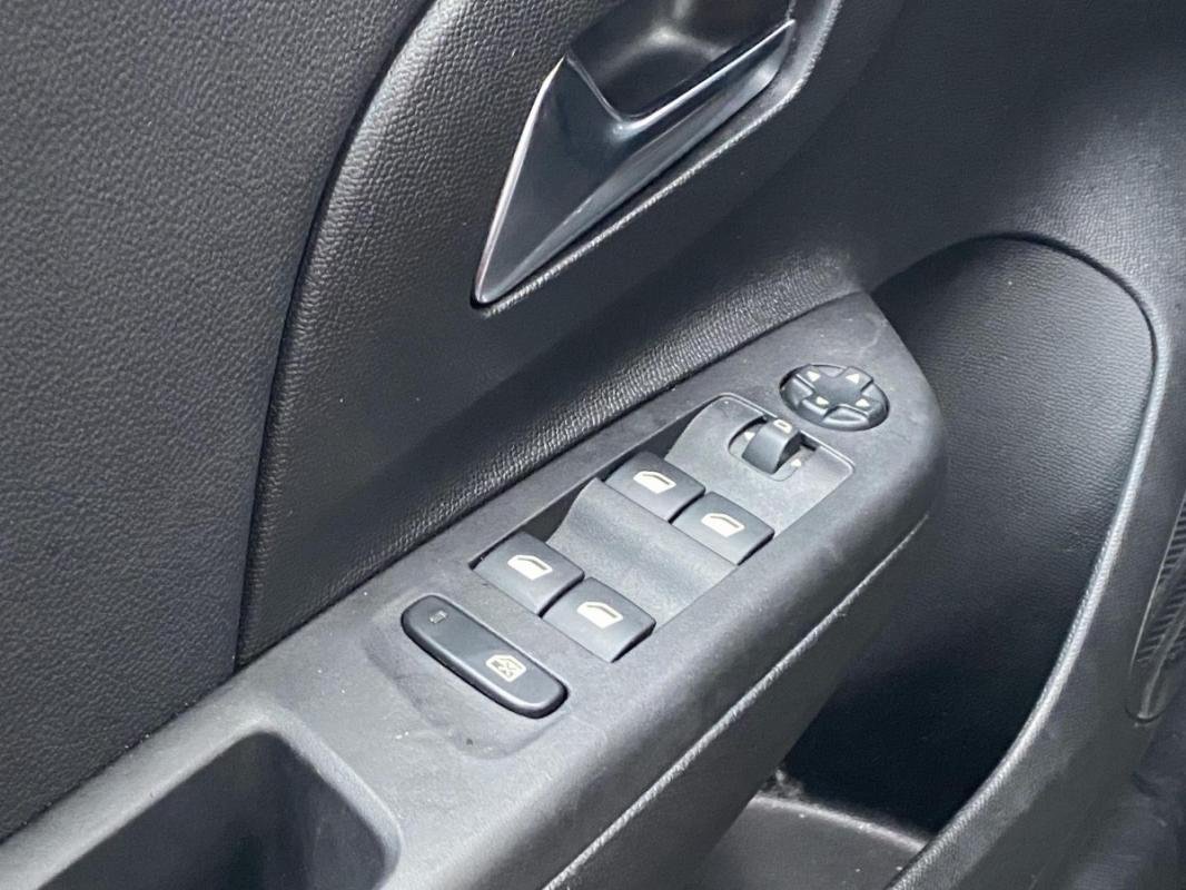 Opel Corsa - Photo 12