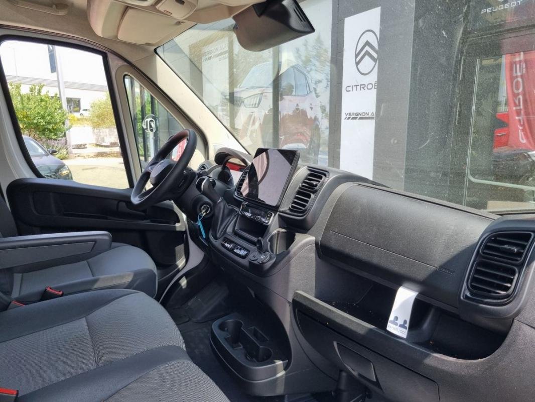 Peugeot Boxer - Photo 18