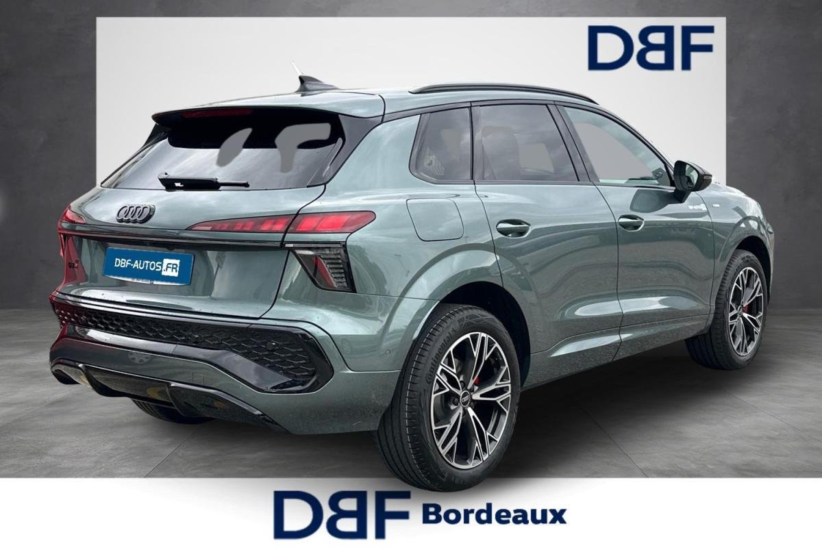 Audi Q3 - Photo 22