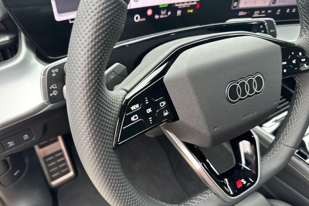 Audi Q3 - Photo 31