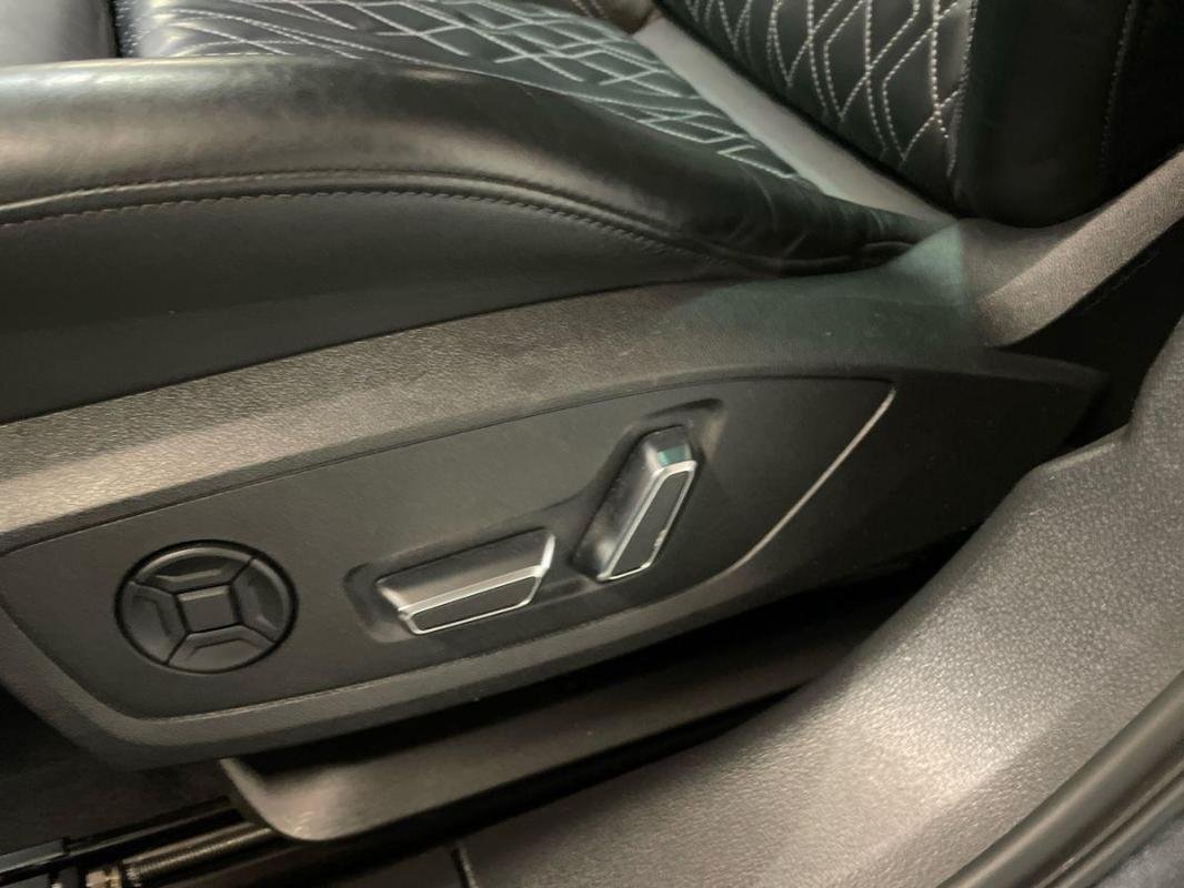 Audi A6 Avant - Photo 14