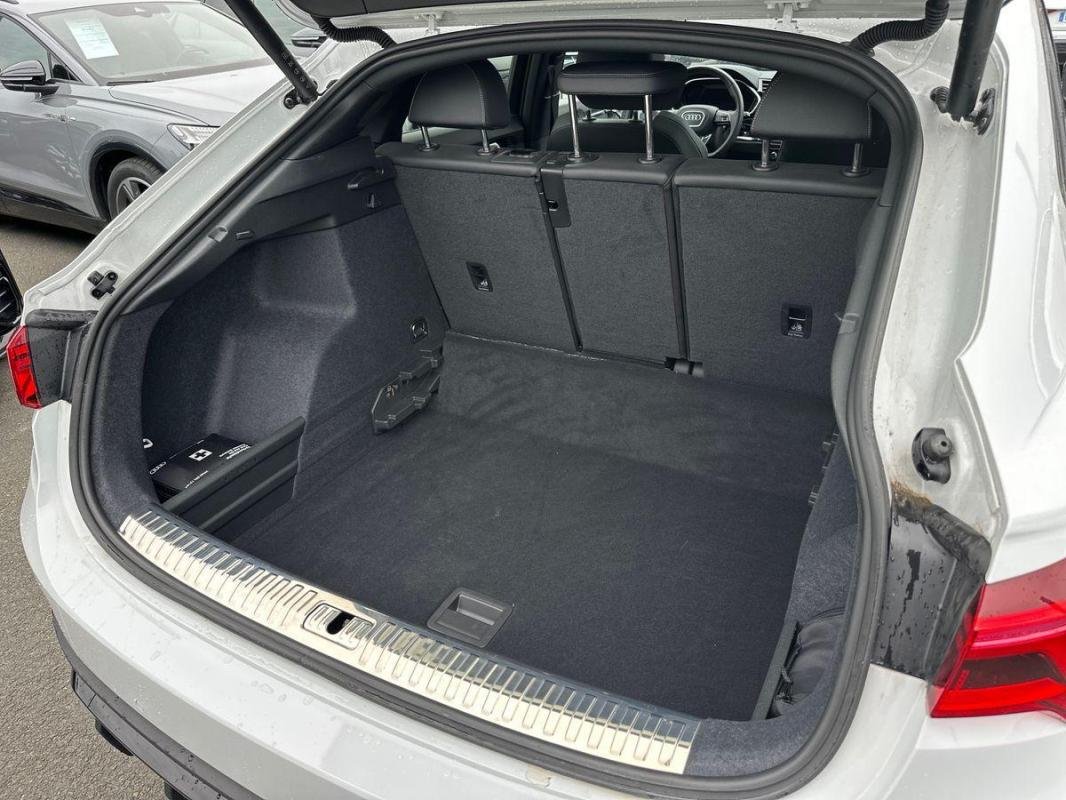 Audi Q3 Sportback - Photo 32