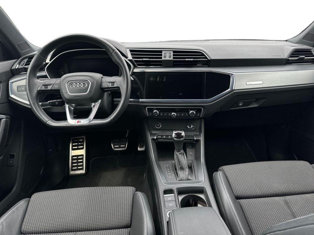 Audi Q3 Sportback - Photo 8