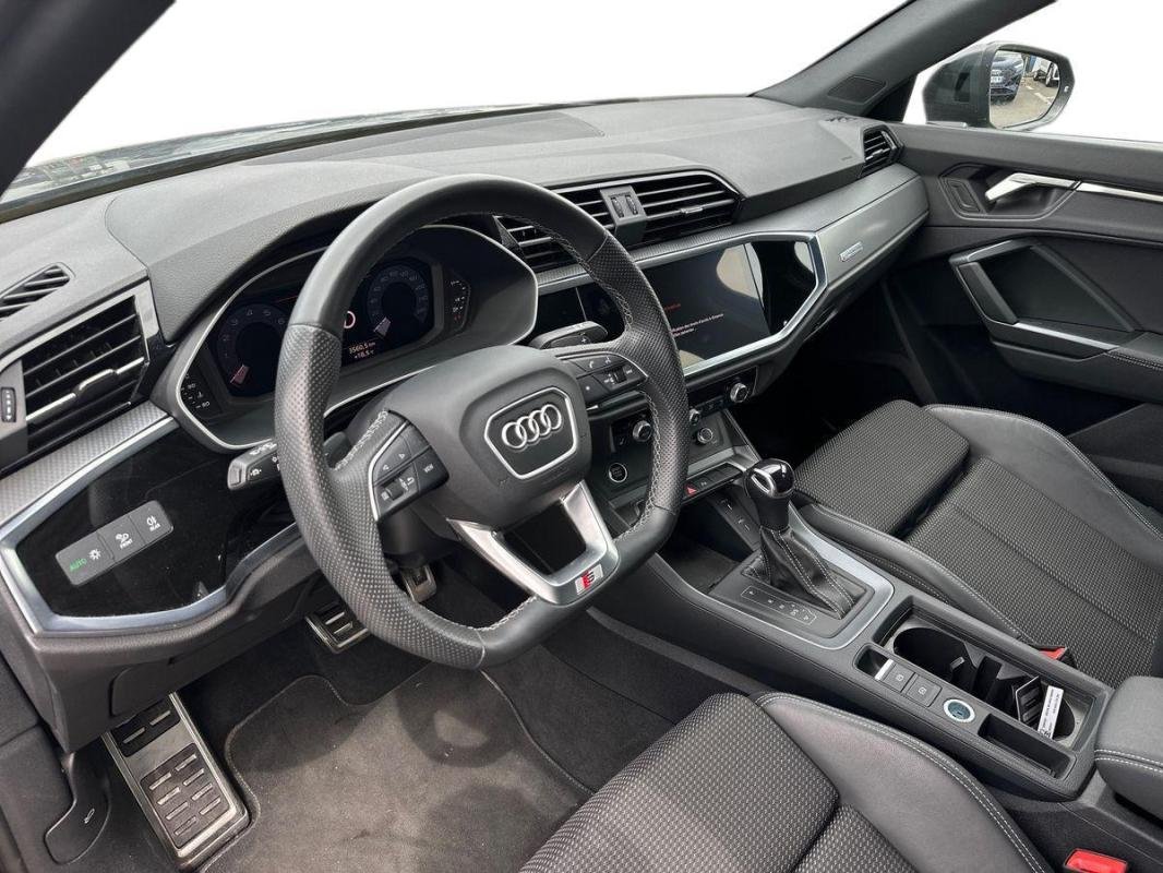 Audi Q3 Sportback - Photo 9