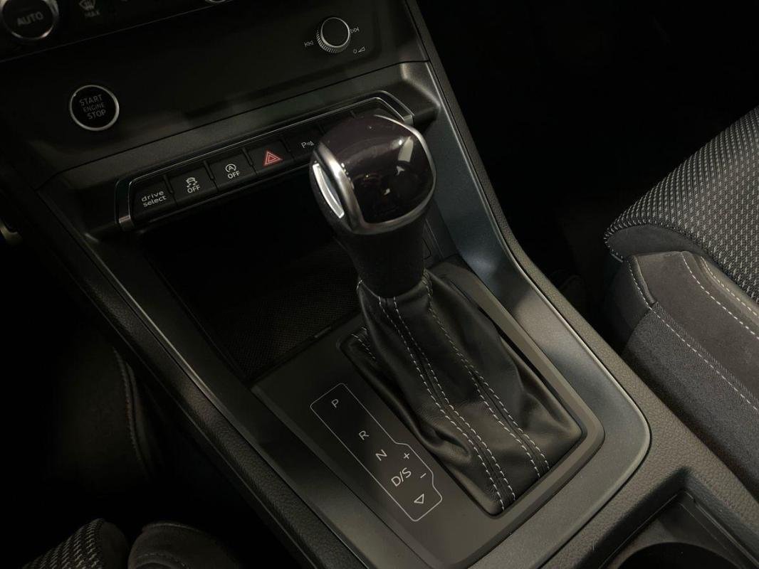 Audi Q3 - Photo 11