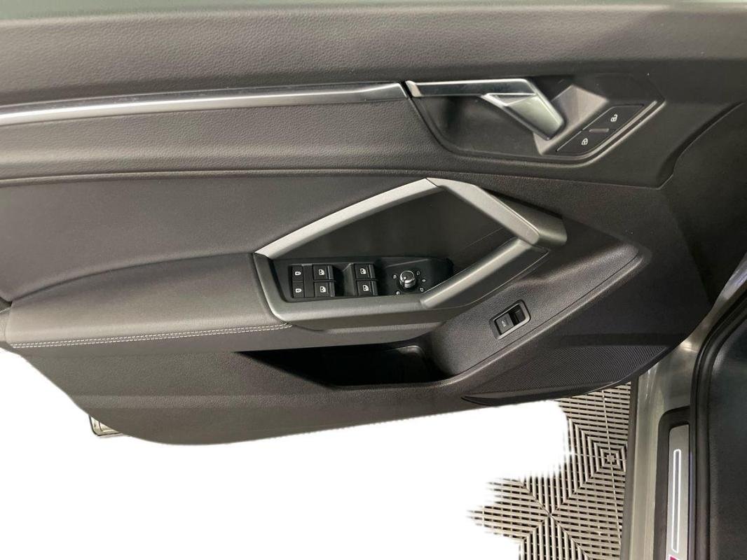 Audi Q3 - Photo 15