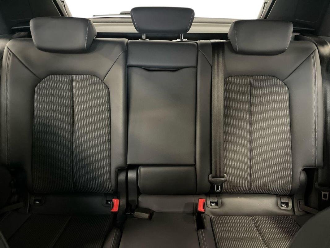 Audi Q3 - Photo 22