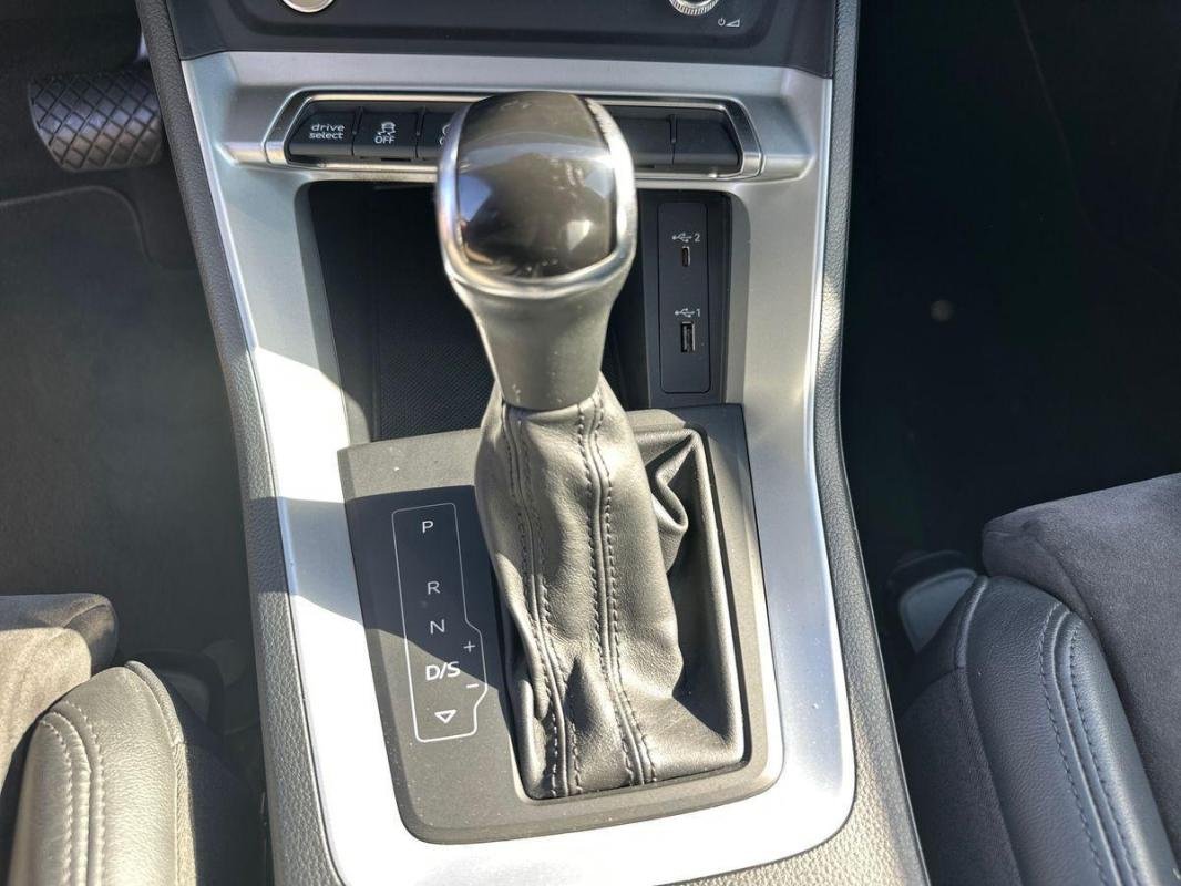 Audi Q3 - Photo 11
