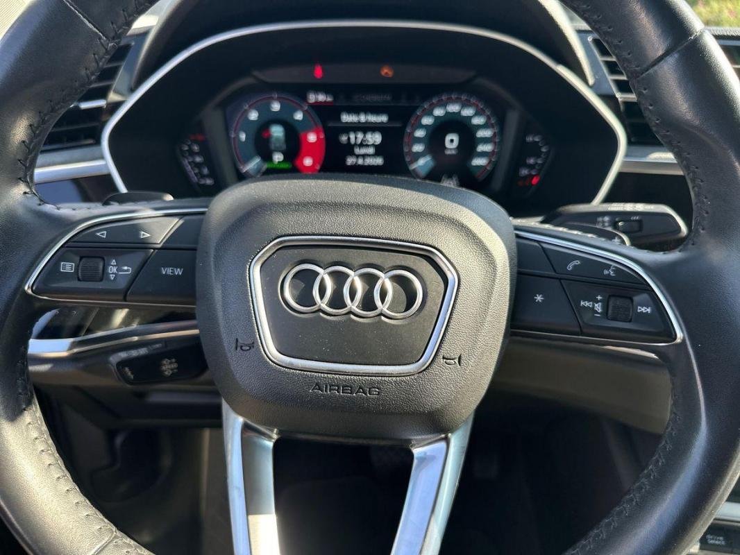 Audi Q3 - Photo 20