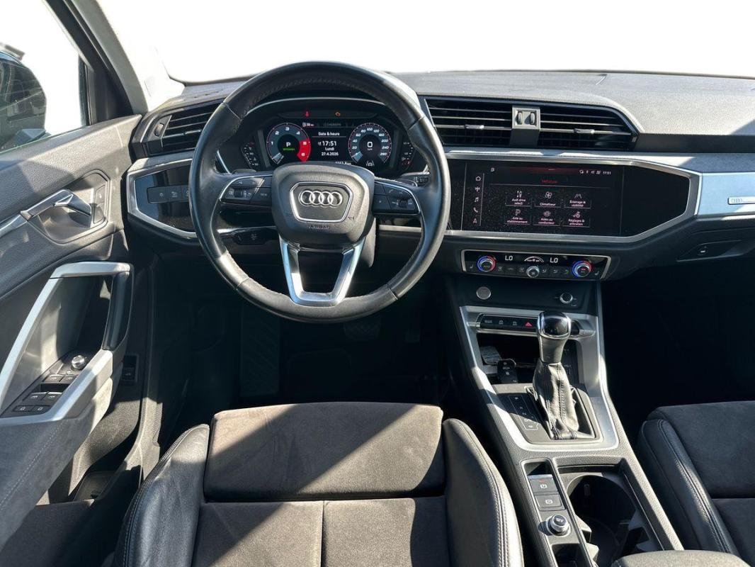 Audi Q3 - Photo 24