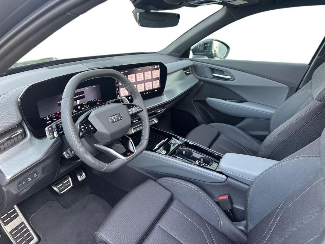 Audi Q3 - Photo 12