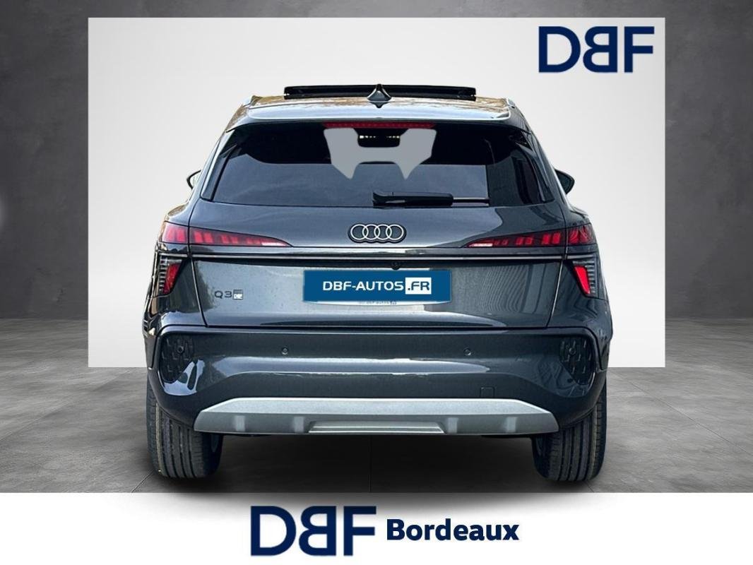 Audi Q3 - Photo 8
