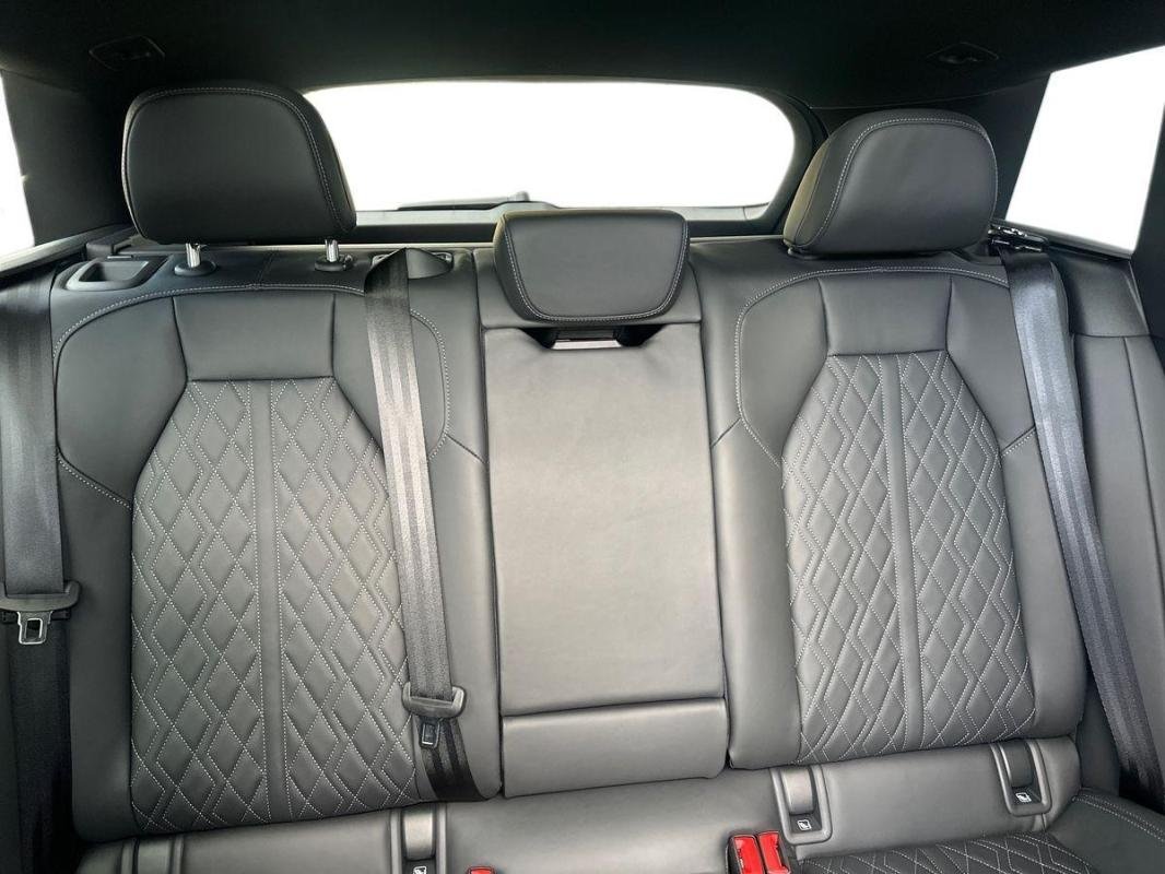 Audi q6 e-tron - Photo 26
