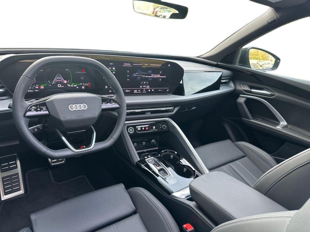 Audi Q5 - Photo 12