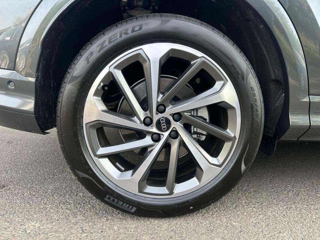 Audi Q5 - Photo 31