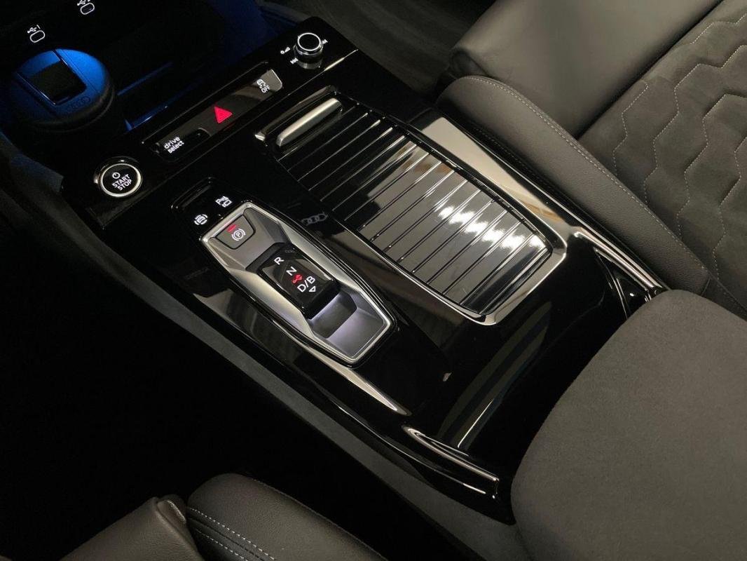 Audi e-tron - Photo 11