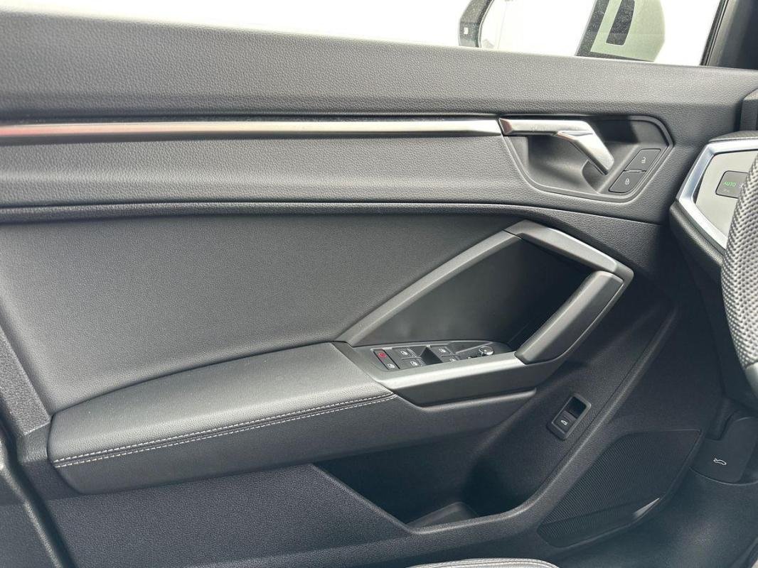 Audi Q3 Sportback - Photo 15