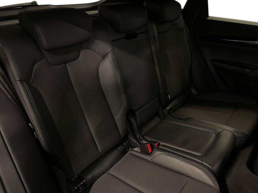 Audi Q5 Sportback - Photo 23