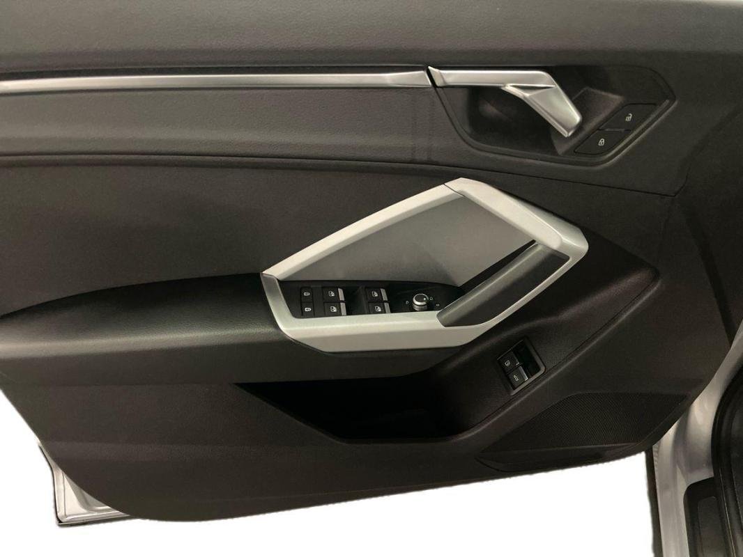 Audi Q3 - Photo 15