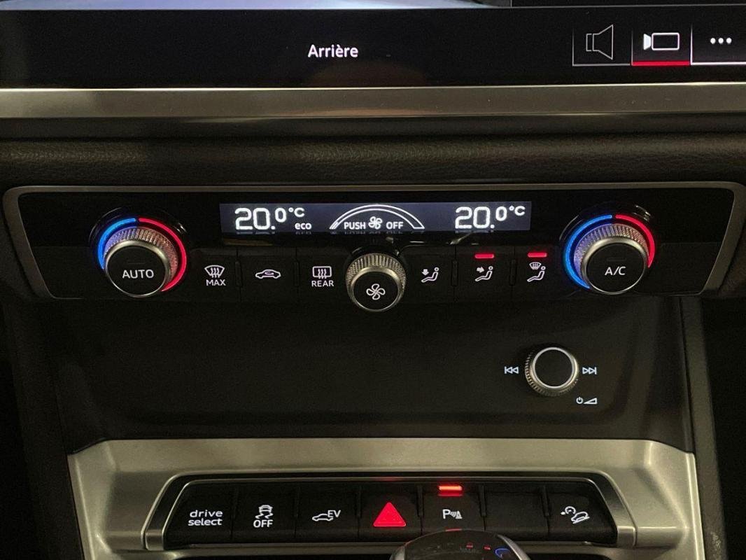 Audi Q3 - Photo 19