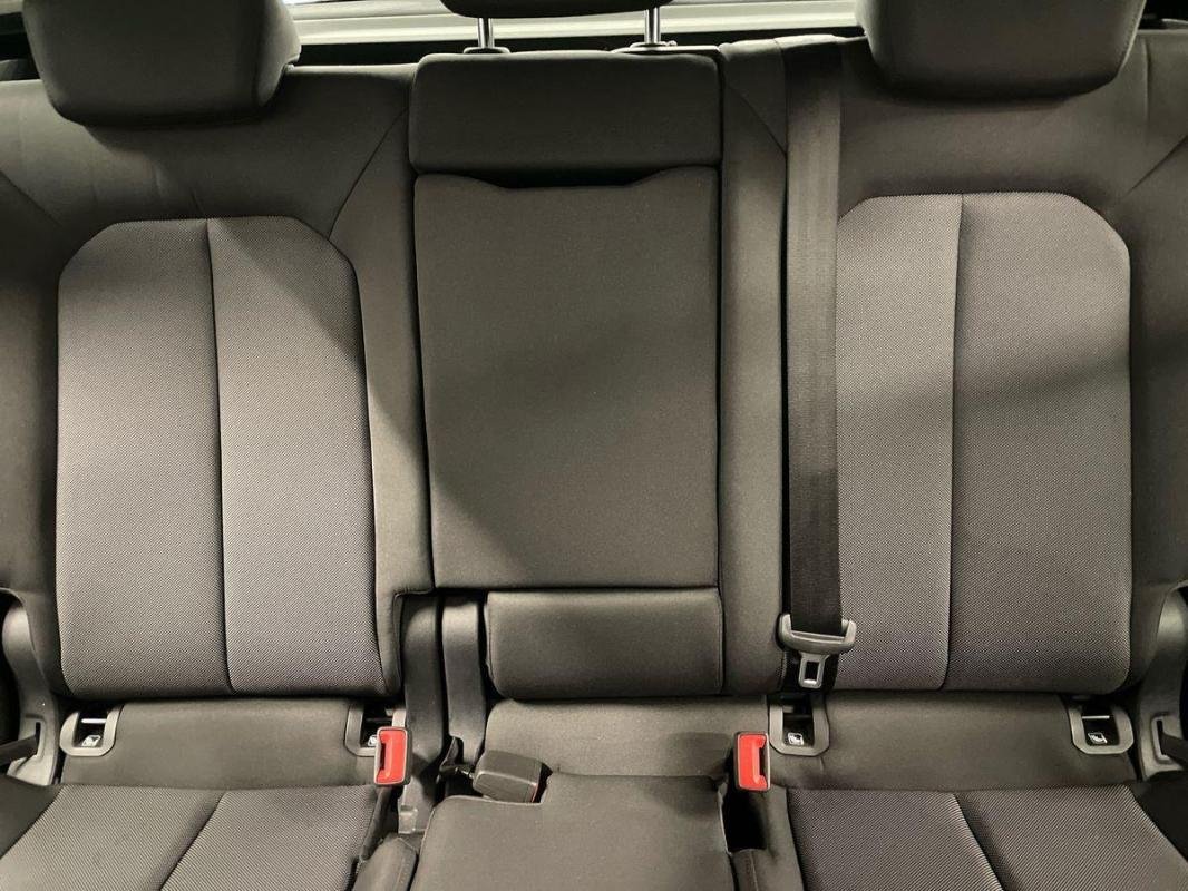 Audi Q3 - Photo 22