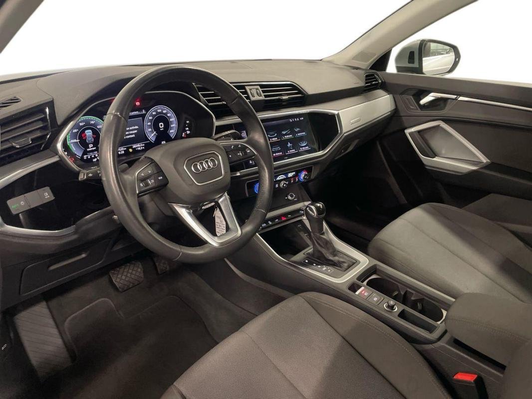 Audi Q3 - Photo 9