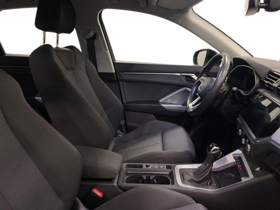 Audi Q3 - Photo 13