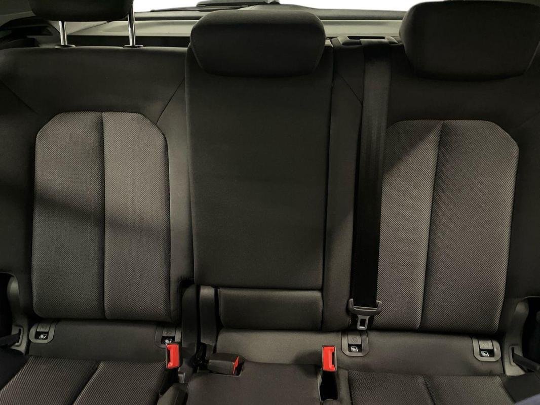 Audi Q3 - Photo 22