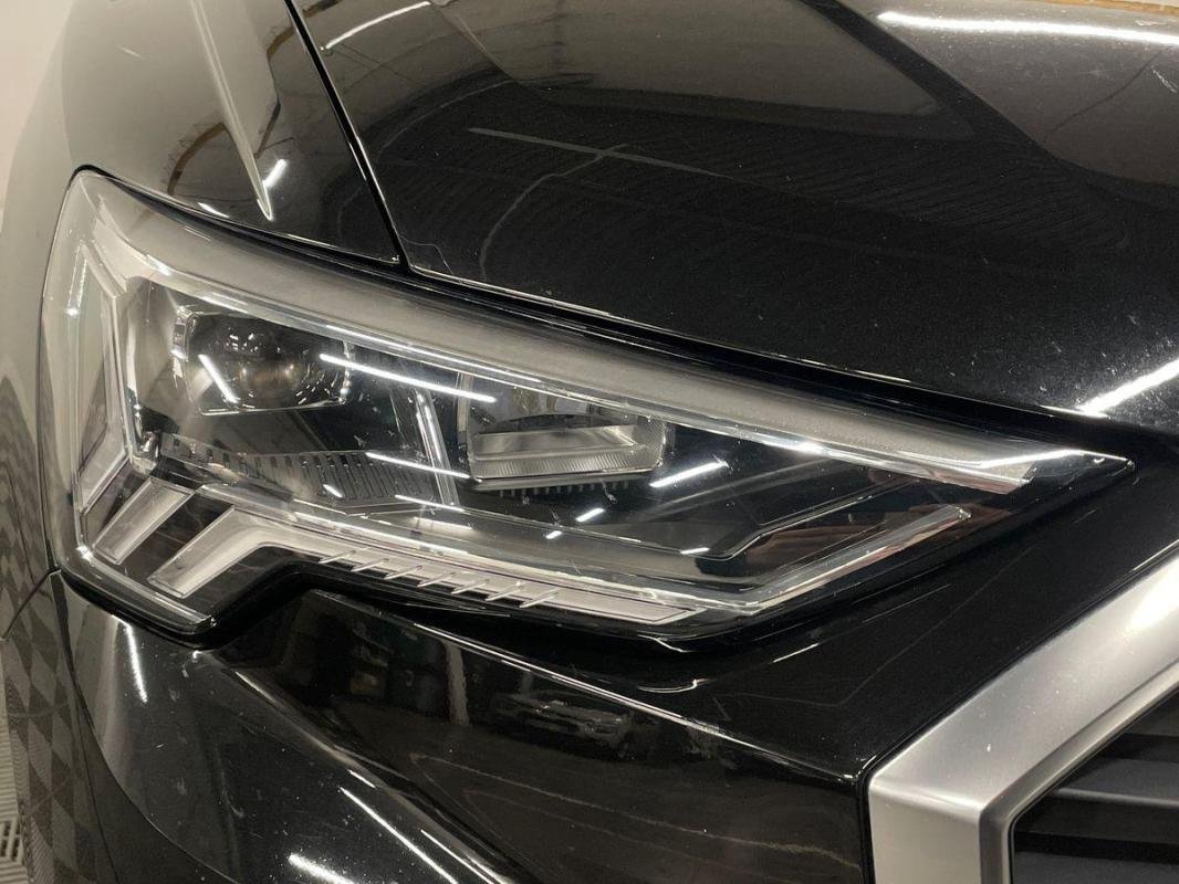 Audi Q3 - Photo 25