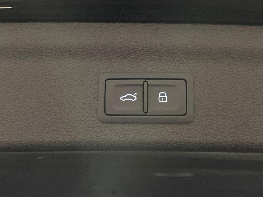Audi Q3 - Photo 33