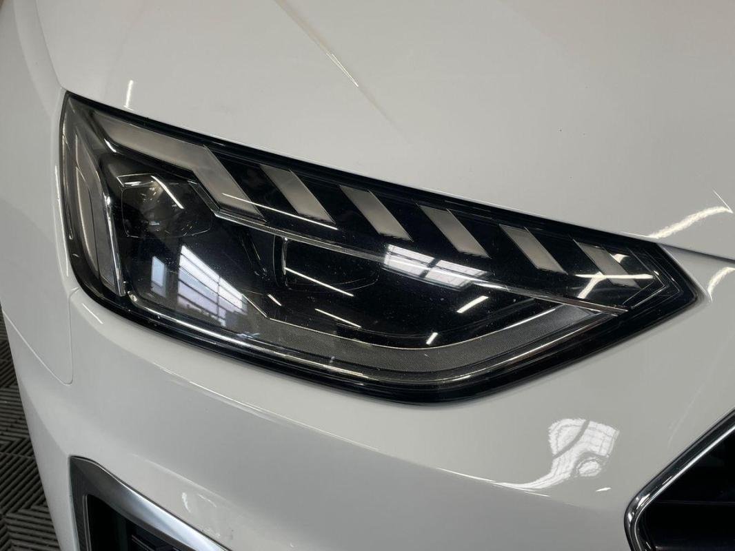 Audi A4 Avant - Photo 25