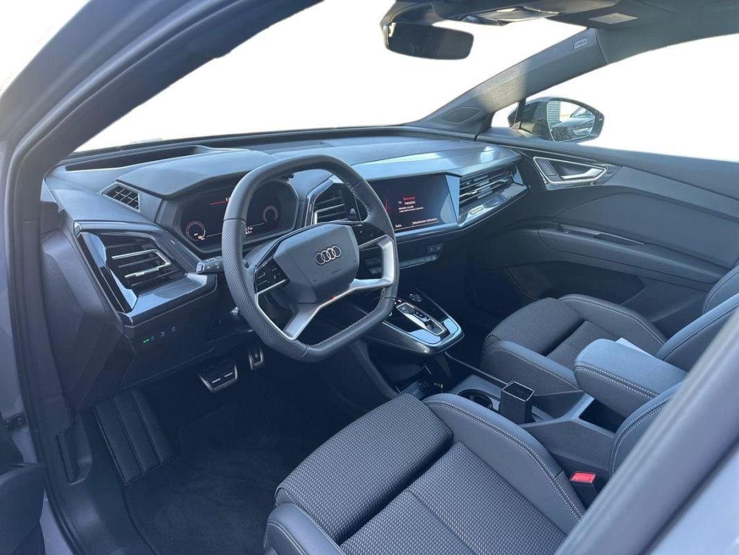 Audi Q4 e-tron - Photo 12
