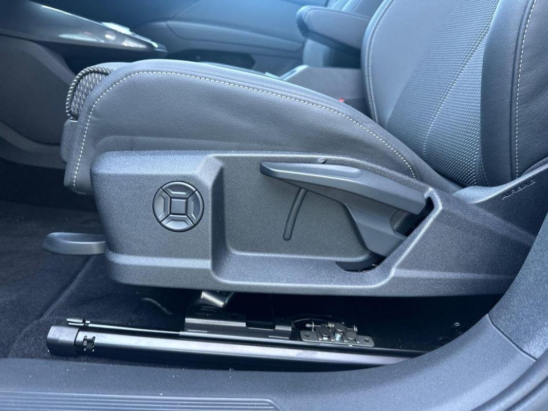 Audi Q4 e-tron - Photo 17