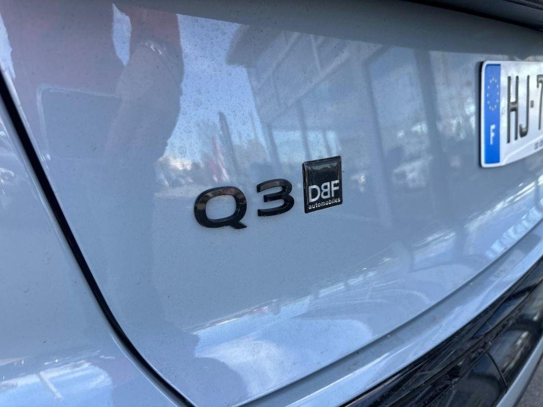 Audi Q3 - Photo 31