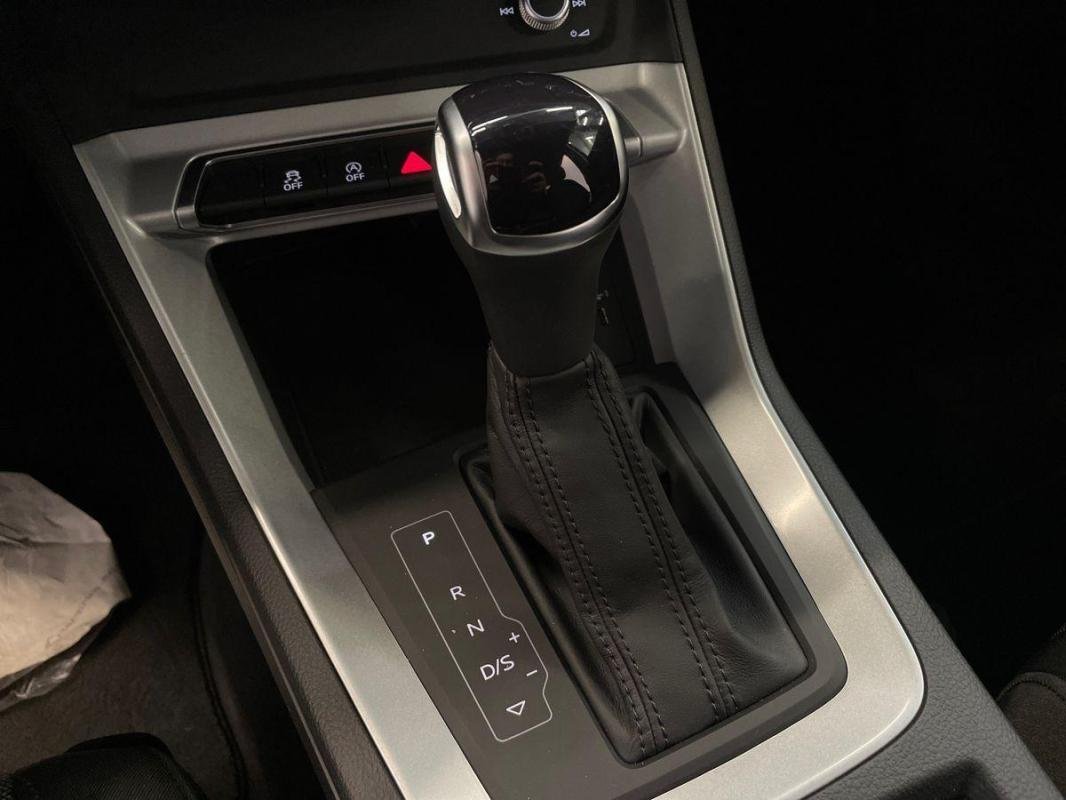 Audi Q3 - Photo 11