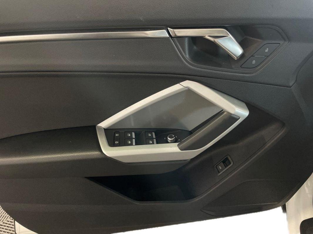 Audi Q3 - Photo 15