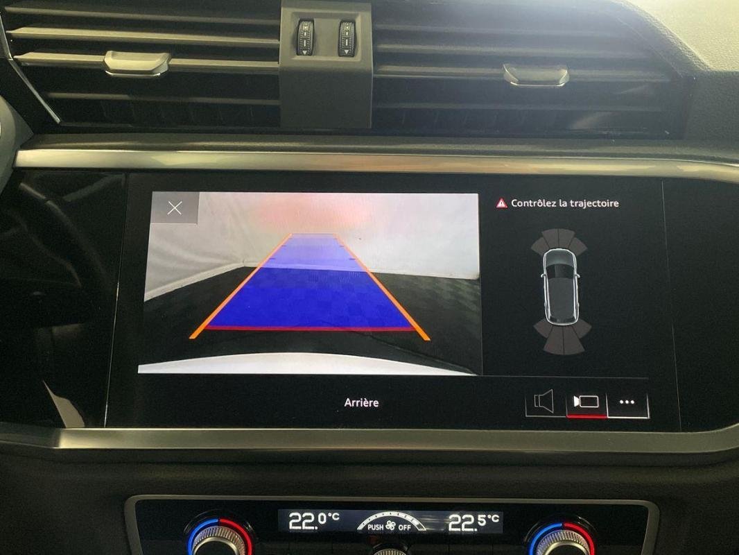 Audi Q3 - Photo 18