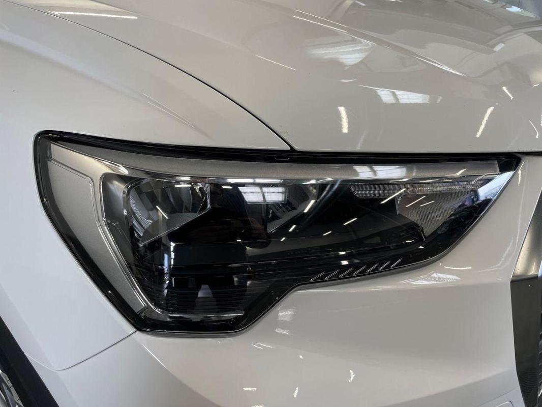 Audi Q3 - Photo 26
