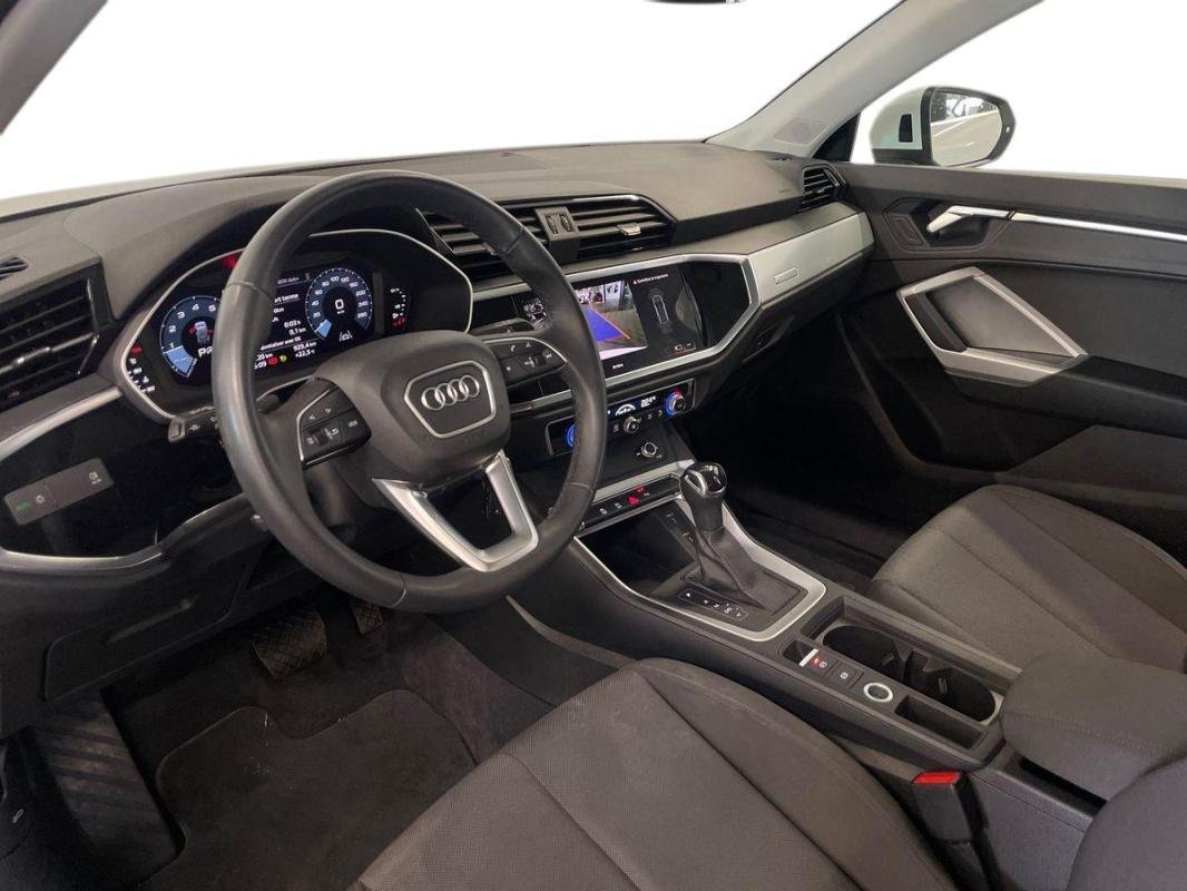 Audi Q3 - Photo 9