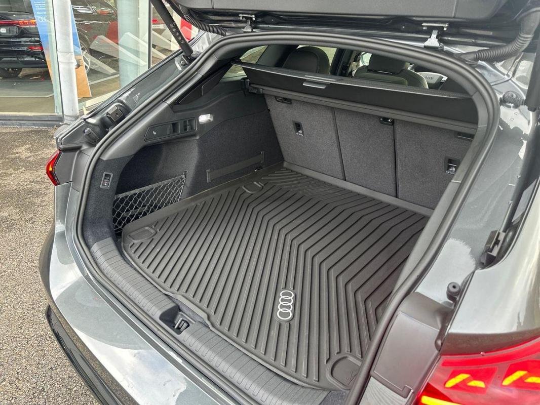 Audi e-tron - Photo 32