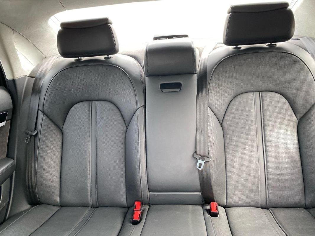 Audi A8 - Photo 22