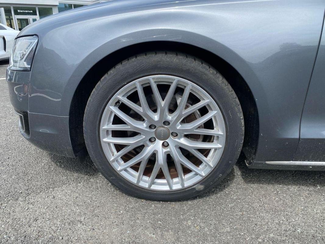 Audi A8 - Photo 29