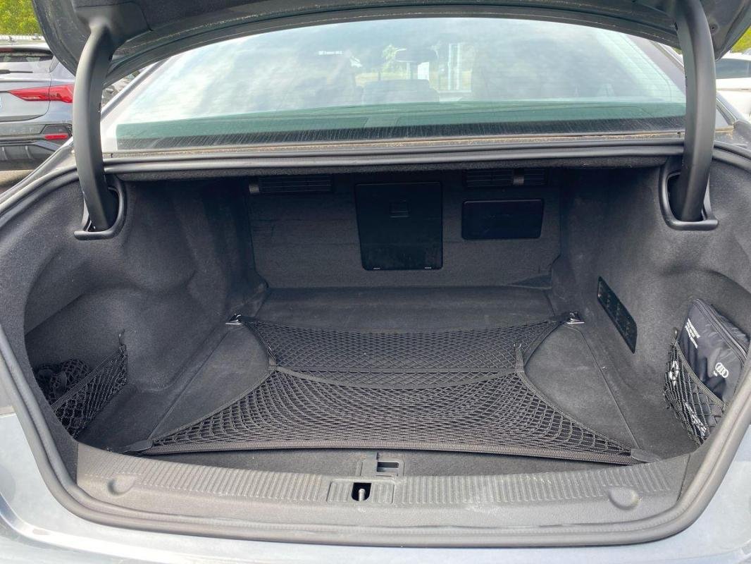 Audi A8 - Photo 31