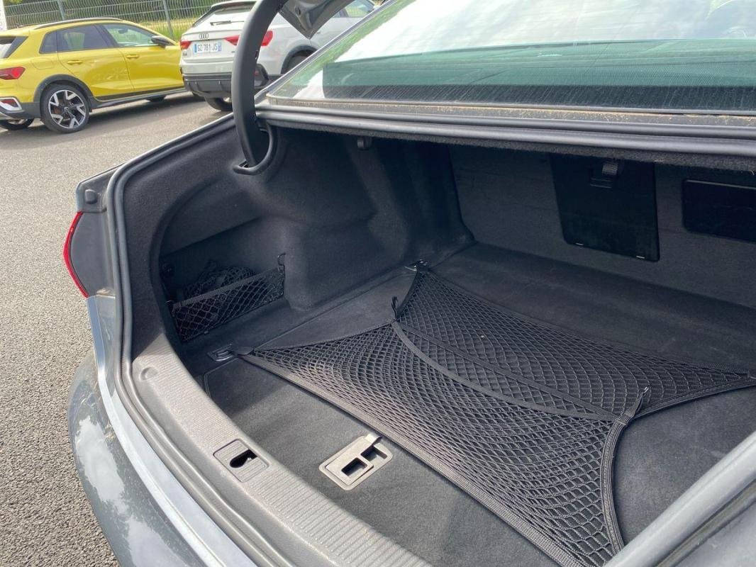 Audi A8 - Photo 32