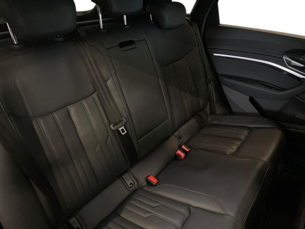 Audi e-tron - Photo 23
