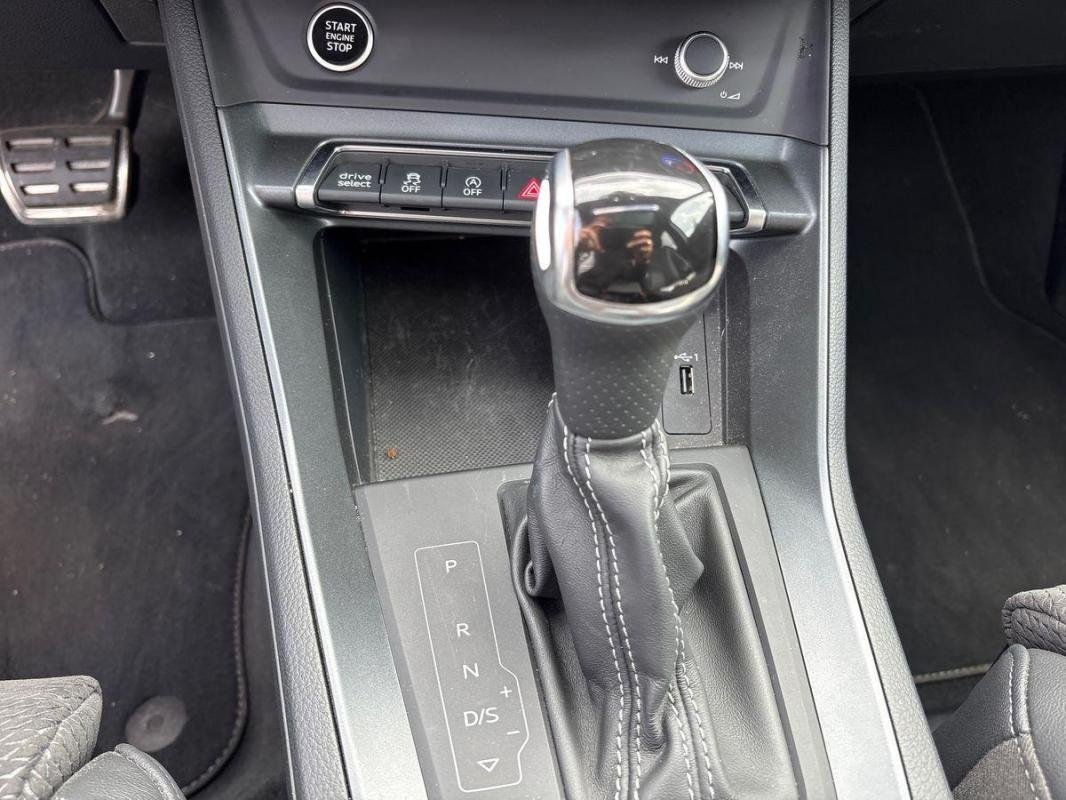 Audi Q3 - Photo 11