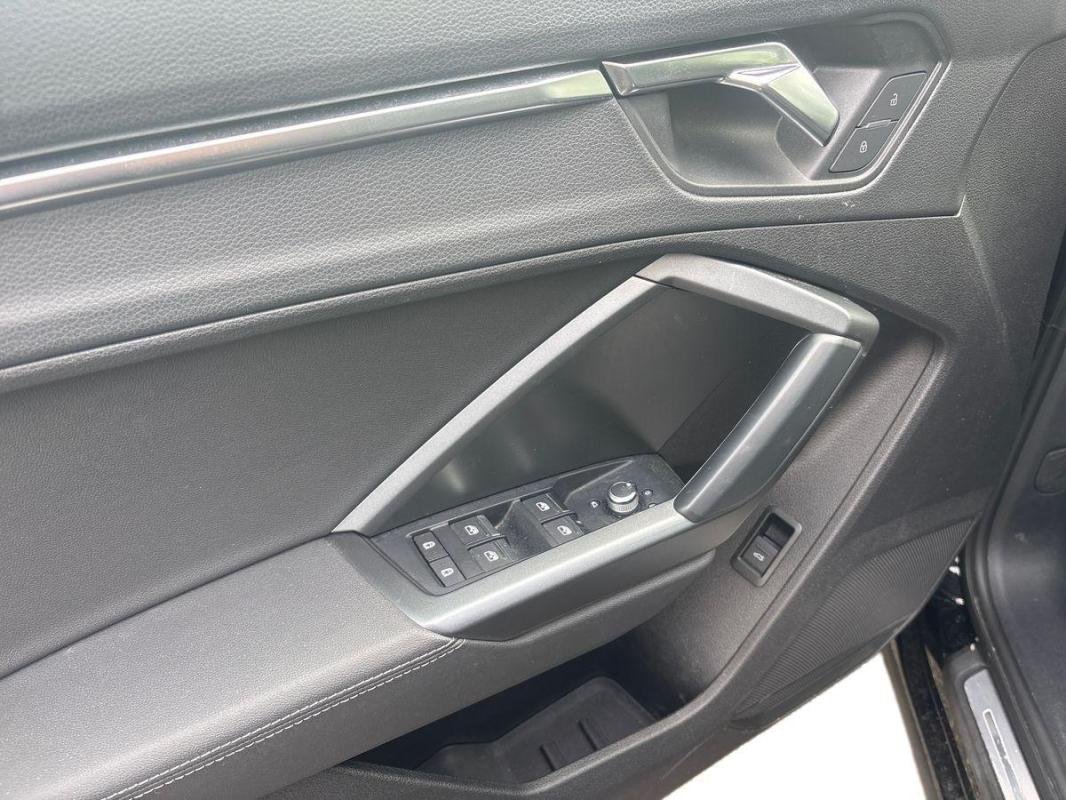 Audi Q3 - Photo 15