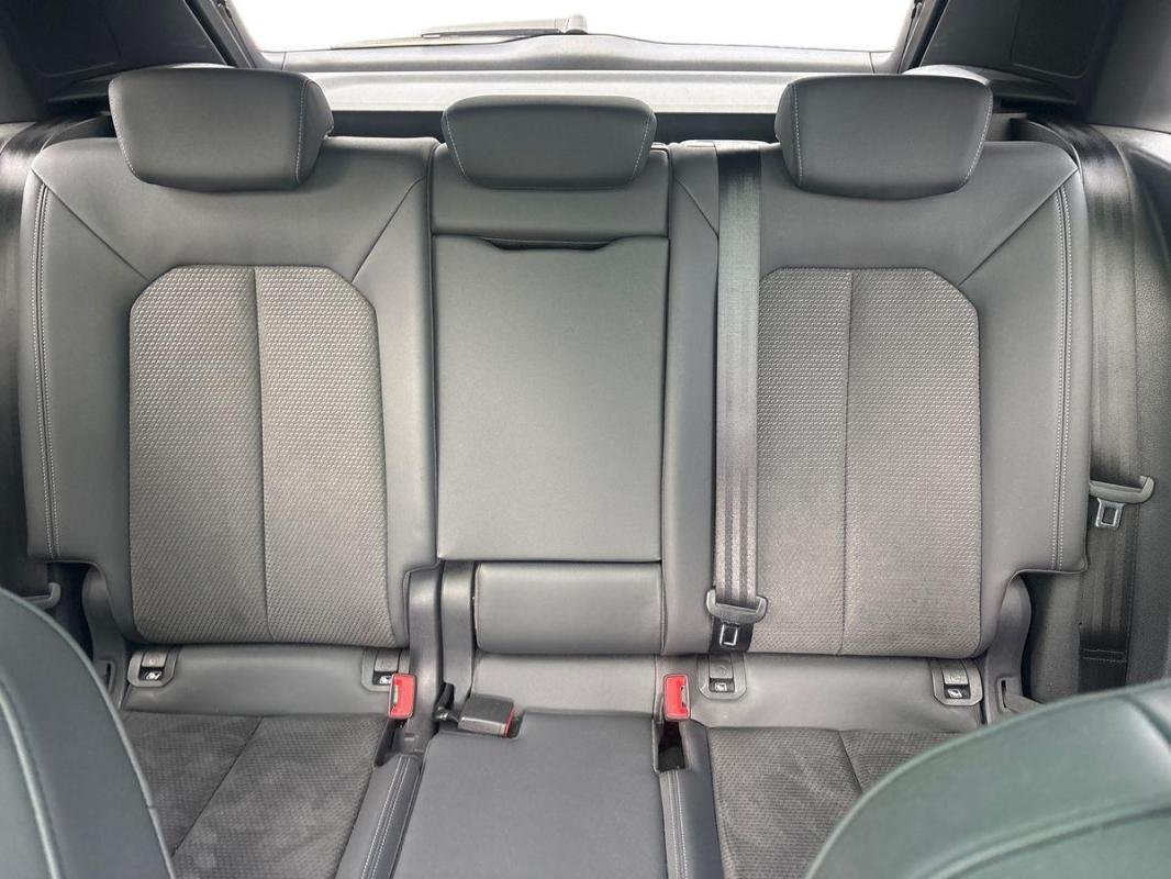 Audi Q3 - Photo 22